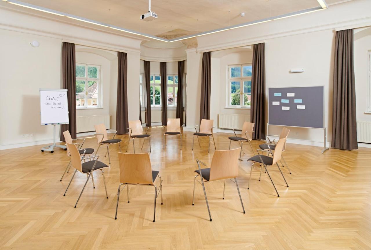 Jufa Hotel Stift Gurk Екстер'єр фото